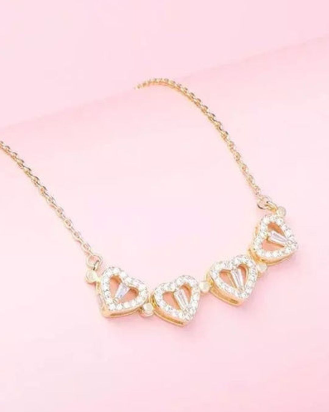 Collar Trébol De Corazones | Un Diseño Elegante que se Transforma + Caja De Regalo